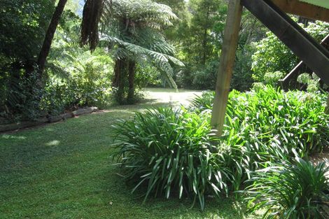 Photo of property in 14 Sandy Bay Road, Black Rock, Picton, 7282