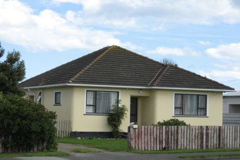Photo of property in 217 Puriri Street, Castlecliff, Whanganui, 4501