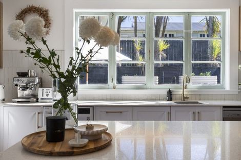 Photo of property in 2/55 Chislehurst Street, Henderson, Auckland, 0612