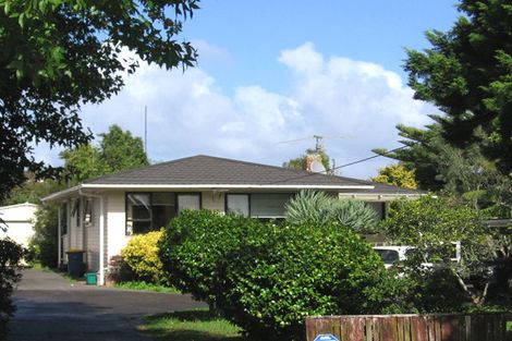Photo of property in 12 Norval Road, Henderson, Auckland, 0610