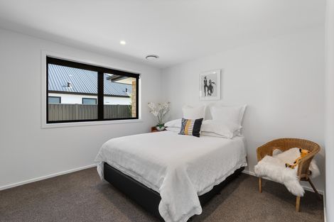 Photo of property in 211 Wingatui Road, Mosgiel, 9024