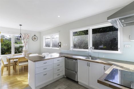 Photo of property in 34 Marriott Road, Pakuranga, Auckland, 2010