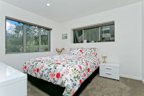 Photo of property in 106 Admirals Court Drive, Greenhithe, Auckland, 0632