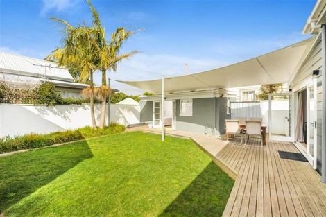 Photo of property in 9 Wynyard Road, Mount Eden, Auckland, 1024