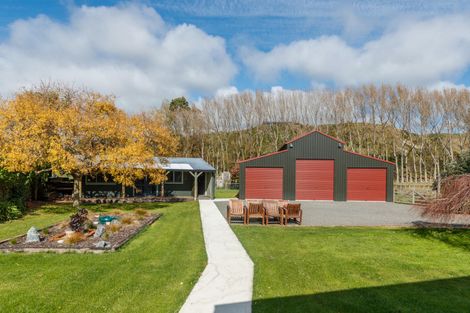 Photo of property in 649 Aokautere Drive, Aokautere, Palmerston North, 4471