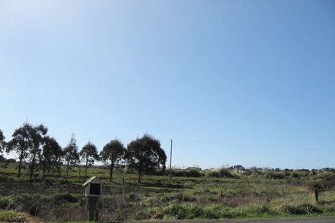 Photo of property in 2 Ferguson Road, Coastlands, Whakatane, 3191