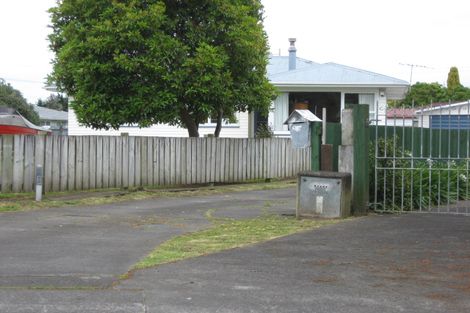 Photo of property in 30 Tairere Crescent, Rosehill, Papakura, 2113