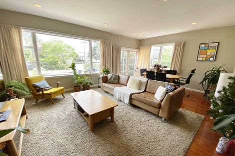 Photo of property in 25 Stoke Street, Sumner, Christchurch, 8081