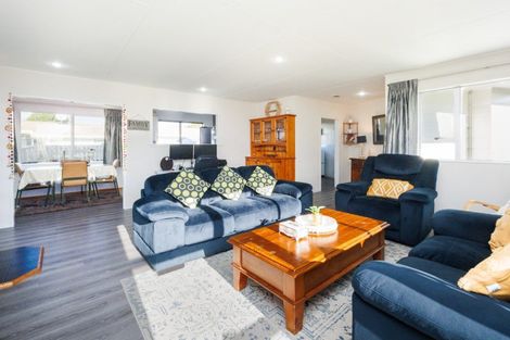 Photo of property in 28 Cascade Crescent, Westbrook, Palmerston North, 4412