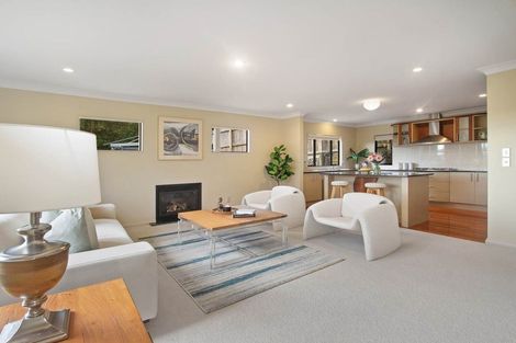 Photo of property in 21 Ridge Valley Drive, Browns Bay, Auckland, 0630