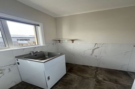 Photo of property in 6 Willis Road, Papakura, 2110
