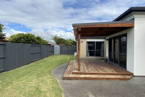 Photo of property in 25 Kahira Crescent, Papamoa Beach, Papamoa, 3118