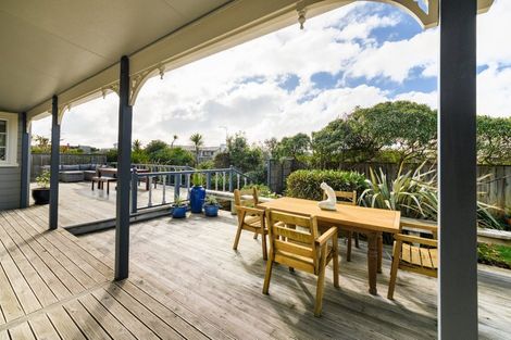 Photo of property in 32 Kent Avenue, Waitarere Beach, Levin, 5510