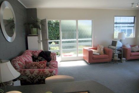 Photo of property in 77a View Road, Houghton Bay, Wellington, 6023