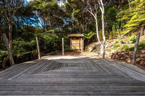 Photo of property in 50 Carsons Road, Waiheke Island, 1971