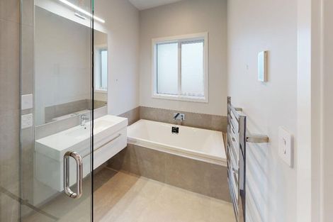 Photo of property in 12 Rangeview Drive, Kelvin Grove, Palmerston North, 4414