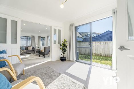 Photo of property in 17 Claverton Grove, Churton Park, Wellington, 6037