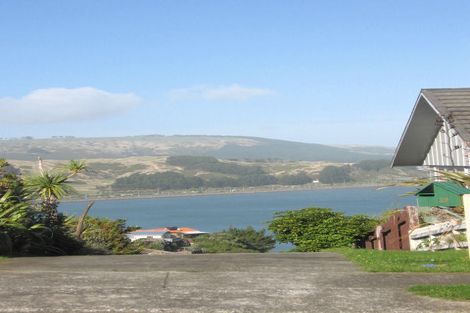 Photo of property in 19 Pennant Grove, Titahi Bay, Porirua, 5022