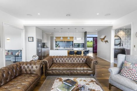 Photo of property in 38 Hawthorne Lane, Kingseat, Papakura, 2580