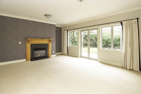 Photo of property in 4 Pastoral Lane, Hokowhitu, Palmerston North, 4410