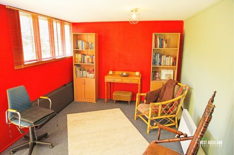 Photo of property in 623a Swanson Road, Swanson, Auckland, 0612