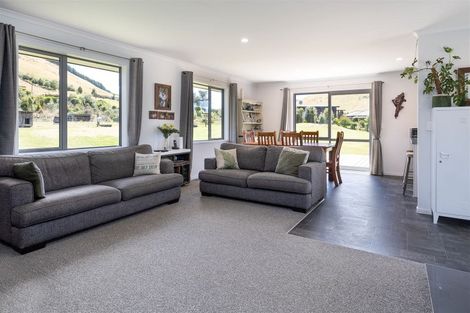 Photo of property in 18 Robertson Mill Place, Rai Valley, 7194