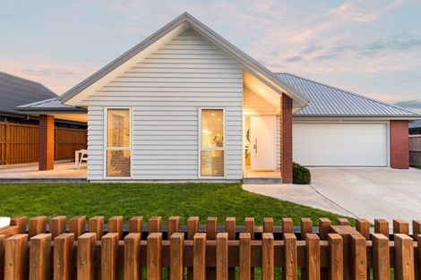 Photo of property in 11 Jarrett Terrace, Leamington, Cambridge, 3432