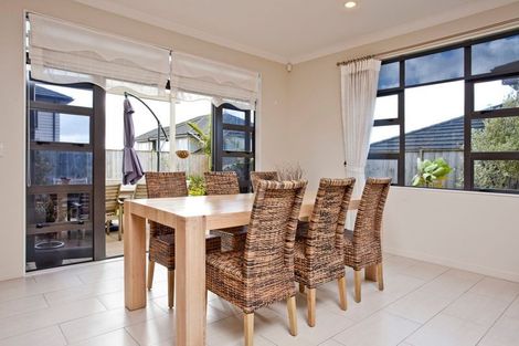 Photo of property in 37 Oakway Drive, Schnapper Rock, Auckland, 0632