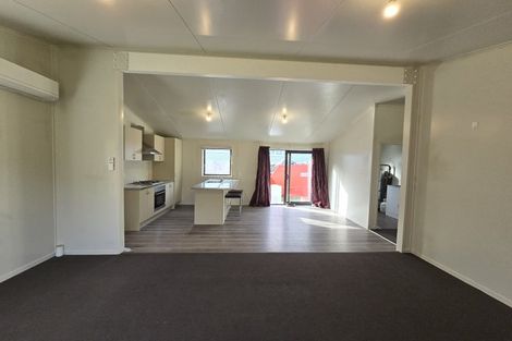 Photo of property in 23b Dorset Grove, Cannons Creek, Porirua, 5024