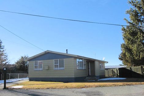 Photo of property in 64 Omahau Crescent, Twizel, 7901