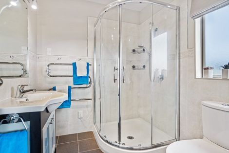 Photo of property in 20 Aberley Road, Schnapper Rock, Auckland, 0632