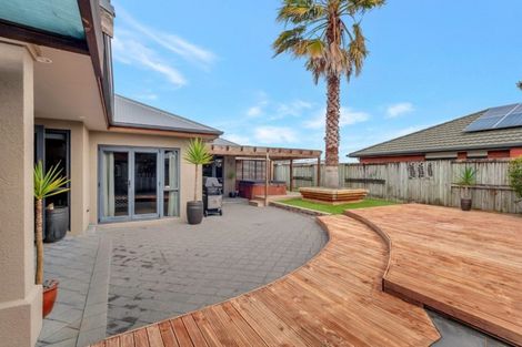 Photo of property in 19 Cranbrook Place, Rototuna North, Hamilton, 3210