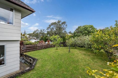 Photo of property in 1/57 Nor'east Drive, Torbay, Auckland, 0632
