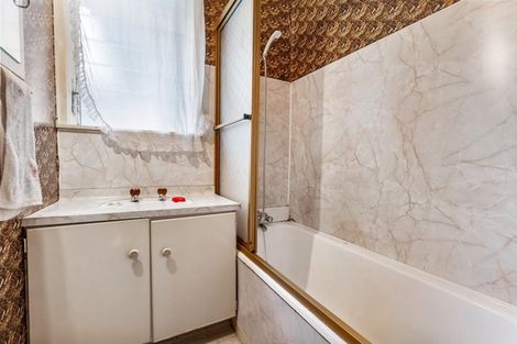 Photo of property in 7 Abbotleigh Avenue, Te Atatu Peninsula, Auckland, 0610