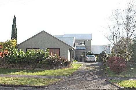 Photo of property in 64 Charles Prevost Drive, The Gardens, Auckland, 2105