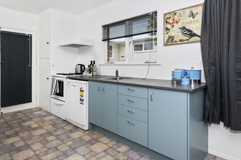 Photo of property in 27 Royston Street, Rosehill, Papakura, 2113