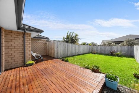 Photo of property in 13 Leebank Crescent, Riverhead, 0820