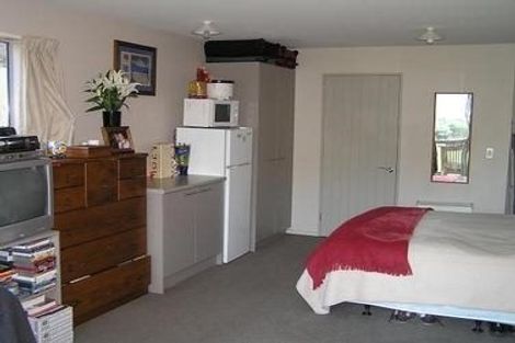 Photo of property in 695 Castle Street North, North Dunedin, Dunedin, 9016