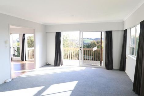 Photo of property in 1 Cromwell Place, Pukekohe, 2120