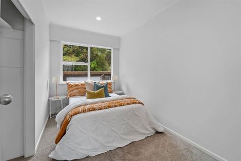 Photo of property in 18 Archers Road, Glenfield, Auckland, 0629