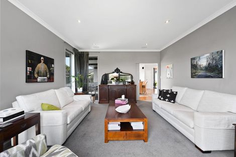 Photo of property in 13 Winslow Court, Huntington, Hamilton, 3210