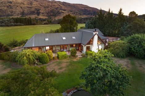 Photo of property in 431 Riverbank Road, Wanaka, 9382