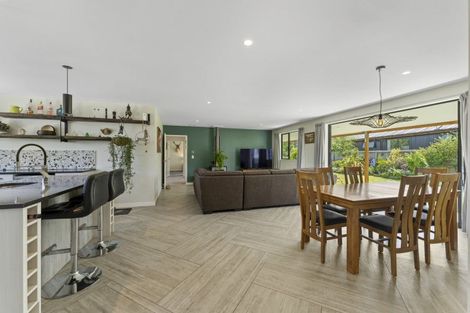 Photo of property in 11 Teal Place, Lake Hawea, Wanaka, 9382