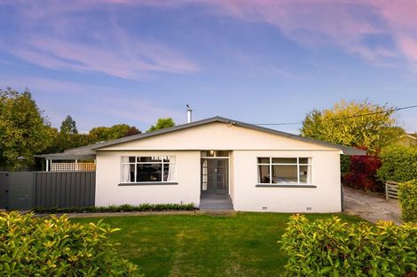 Photo of property in 6 Oxford Street, Waimate, 7924