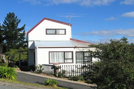 Photo of property in 15 Taumata Close, Paihia, 0200