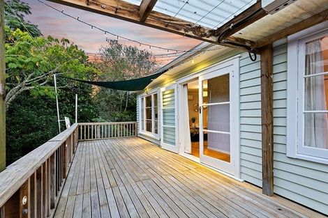 Photo of property in 13 Claverdon Drive, Massey, Auckland, 0614