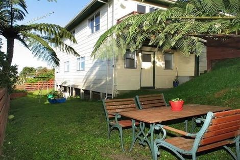 Photo of property in 21a Cotswold Crescent, Newlands, Wellington, 6037