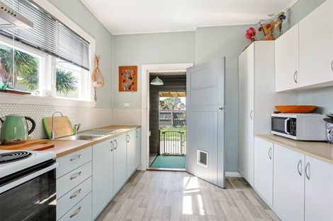 Photo of property in 25 Cobden Street, Westport, 7825