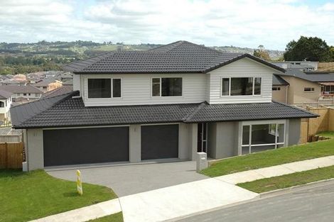 Photo of property in 21 Leburn Crescent, Flat Bush, Auckland, 2016