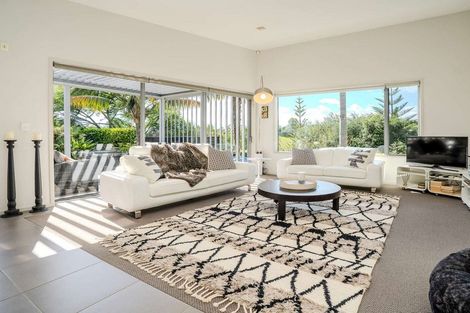 Photo of property in 10 Access Heights, Kerikeri, 0230